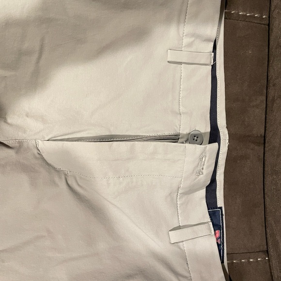 Vineyard Vines, gray shorts- M - Picture 2 of 6